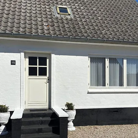 3 Bedroom Stunning In *